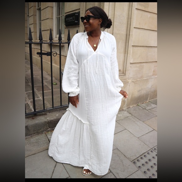 H&M gauze v neck dress - Picture 3 of 4